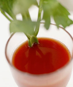 آب گوجهفرنگی آب گوجهفرنگی